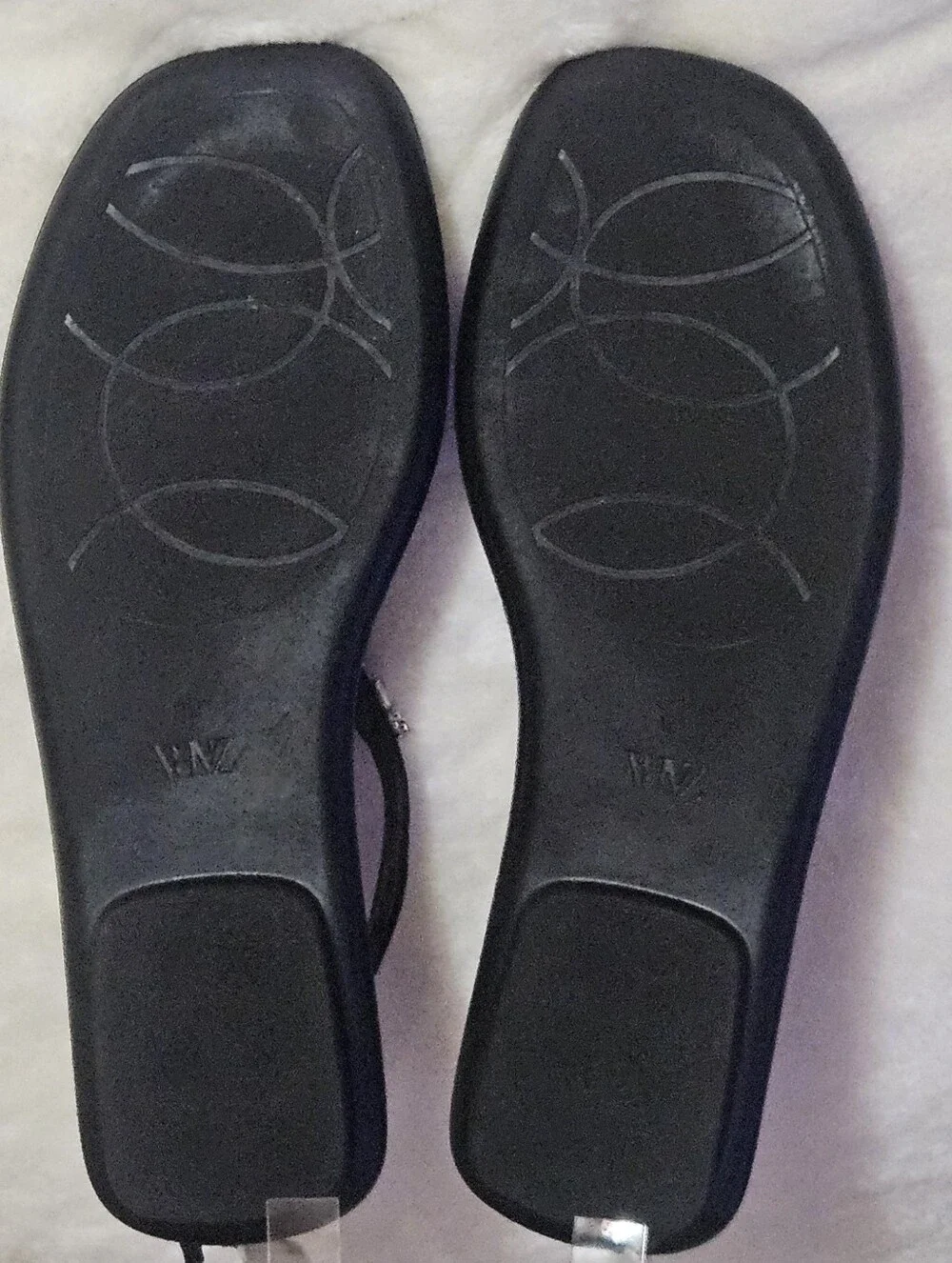 Zara Black Embellished T-Strap Size 38 / 8 Sandals EUC